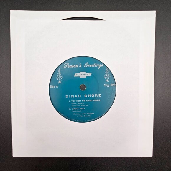 Dinah Shore Season's Greetings Vinyl 33 1/3 RPM 7" VG to VG+ Silent Night - Picture 5 of 6